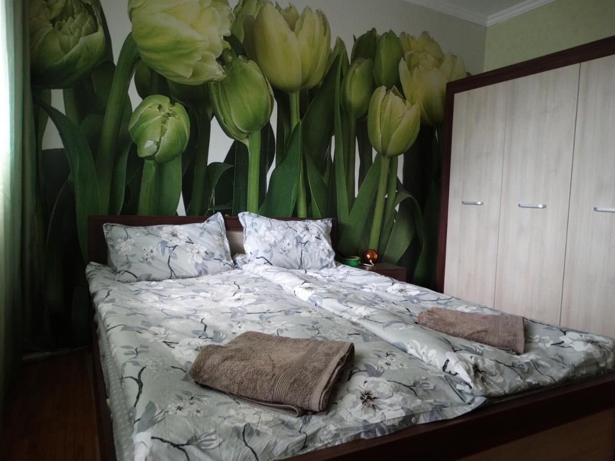 2 Bedrooms With Private Bath And Balcony Near The Airport Sofia Extérieur photo